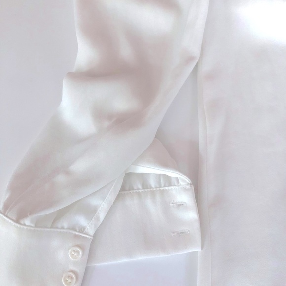 Bellatrix Blouse-White  Flowing Tunic - Picture 10 of 10